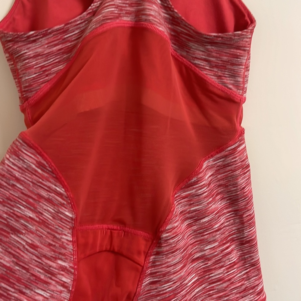 Lululemon Athletic Top - Picture 6 of 9
